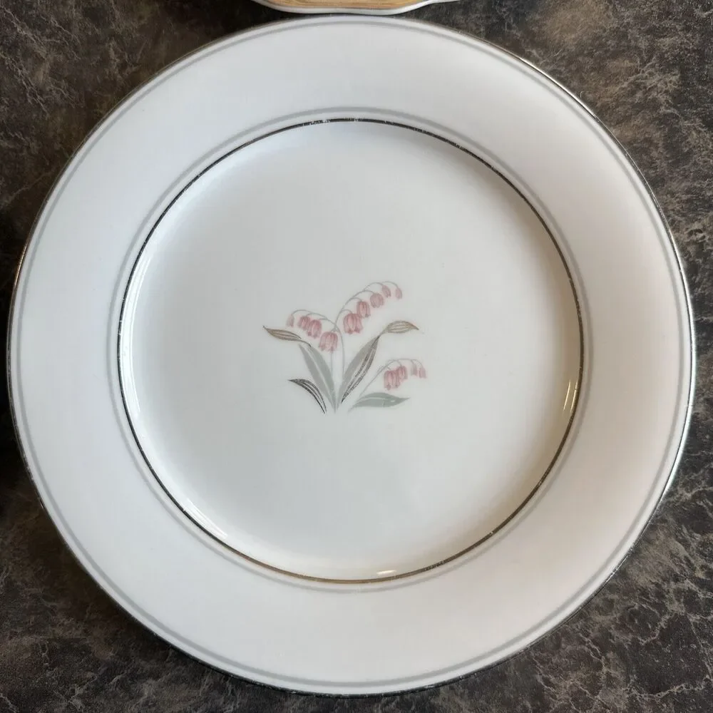 4 Mismatched Vtg Salad Cake Dessert Plates Pink Florals & Solids Cottage Core‎